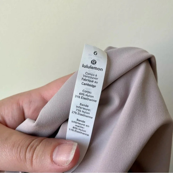 Lululemon Wunder Under Crop II *Roll Down Scallop Full-On Luxtreme 24" Pink - Picture 9 of 10